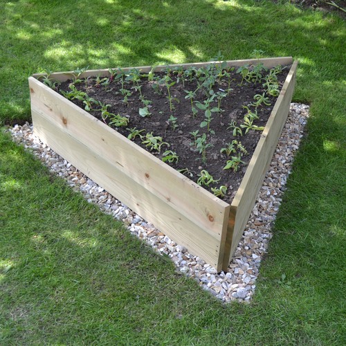 Triangular timber raised - raised, bed